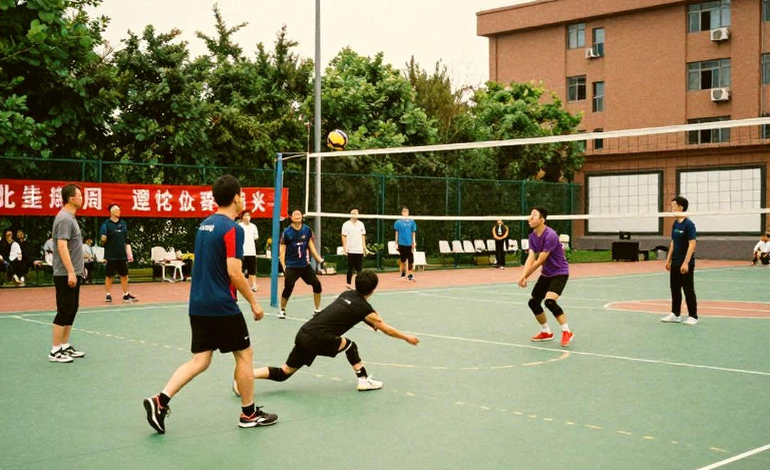 Khoảng trống dữ liệu bóng chuyền: bản phân tích đủ khung nhưng thiếu bằng chứng Khoảng trống dữ liệu bóng chuyền: bản phân tích đủ khung nhưng thiếu bằng chứng