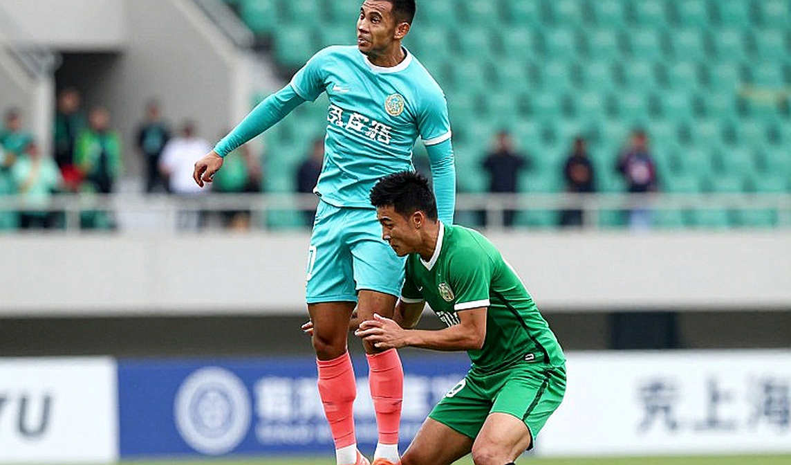 Al-Kholood bất bại sau sáu vòng ở Roshn Saudi League: Giải vàng, Al-Ittihad và tiếng thở của kẻ ngoài cuộc
