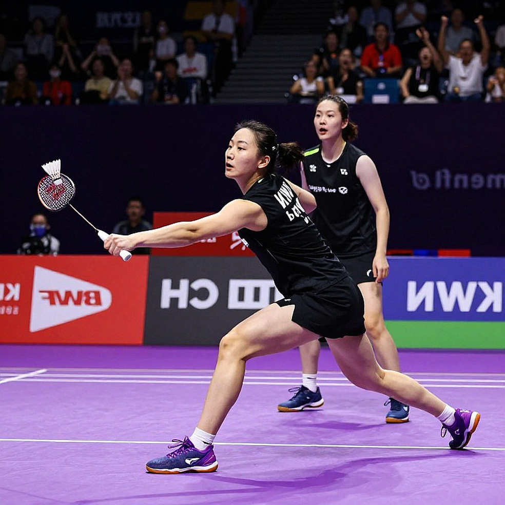 Ashmita Chaliha và câu hỏi về tiêu chuẩn kép của BWF: Khi sân cầu lông mù khói