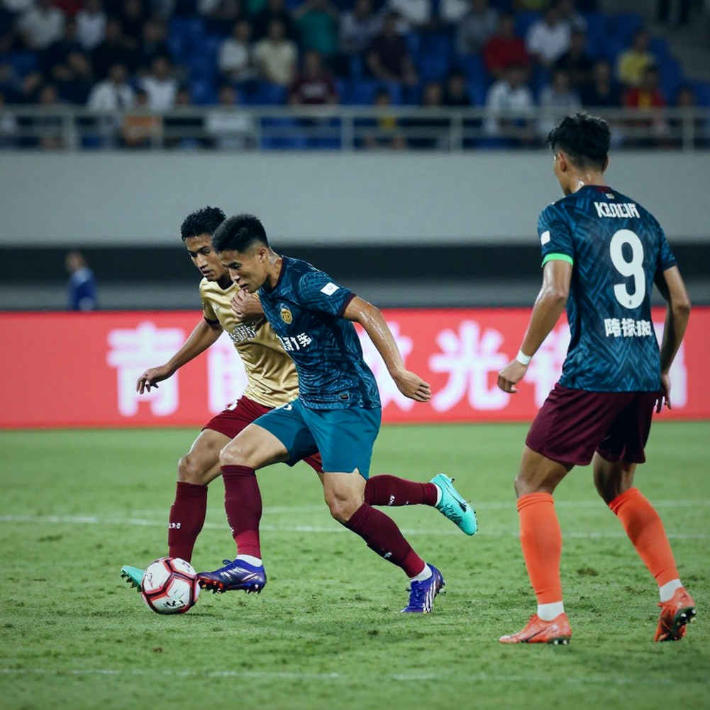 Phút 26 ở Clásico Joven: Đầu gối trái của Dagoberto Espinoza và điều Club América chưa muốn nhìn thẳng