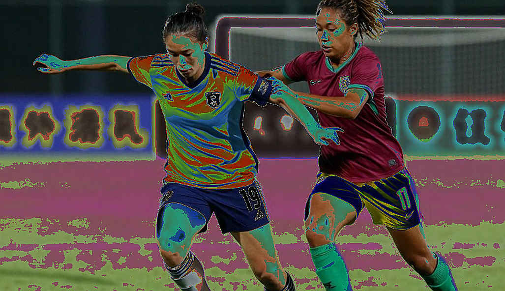 V.League và hàng thủ ba người: Khi nỗi sợ thua khoác áo tiến hóa