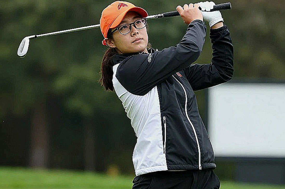 Cán putter hình gậy khúc côn cầu của Tony Finau và nhịp đập của những thương hiệu nhỏ trên PGA Tour