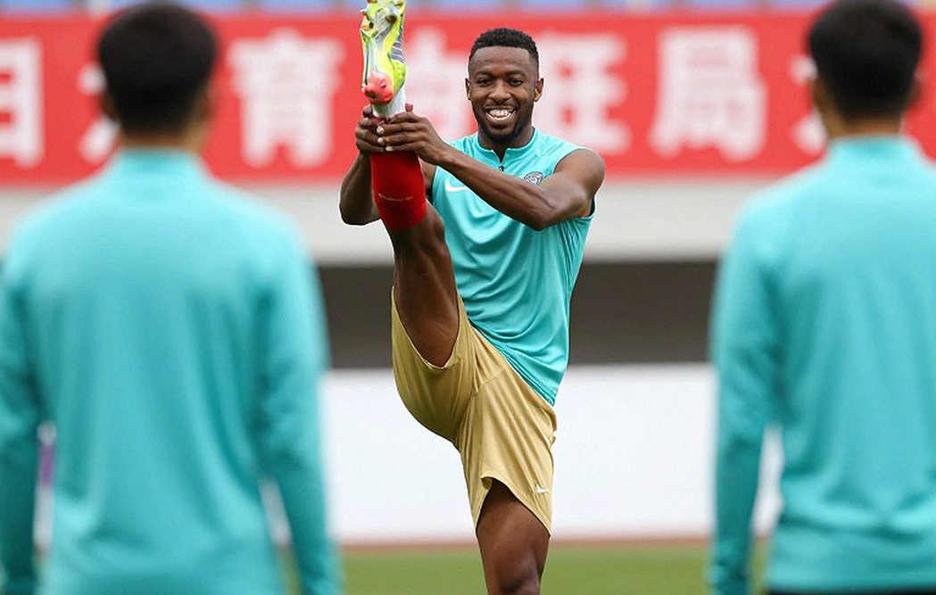 Bản tin chuyển nhượng: Man Utd nhắm Branthwaite, Crystal Palace thay tướng, cuộc chiến giành Bergvall