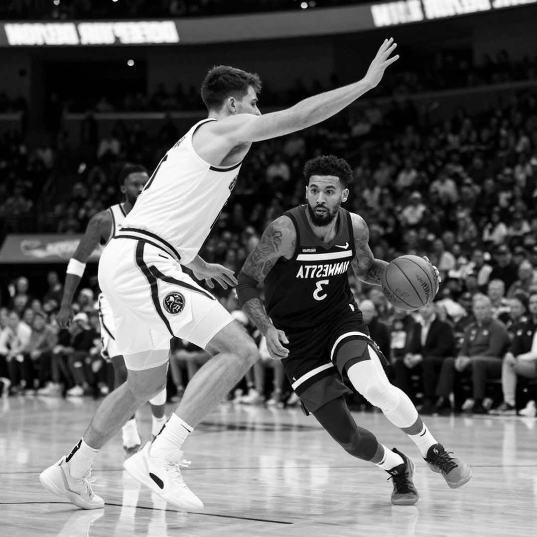 Arellano 82-81 Letran: Một điểm định mệnh và ba lần suýt tự sát của kẻ bất bại