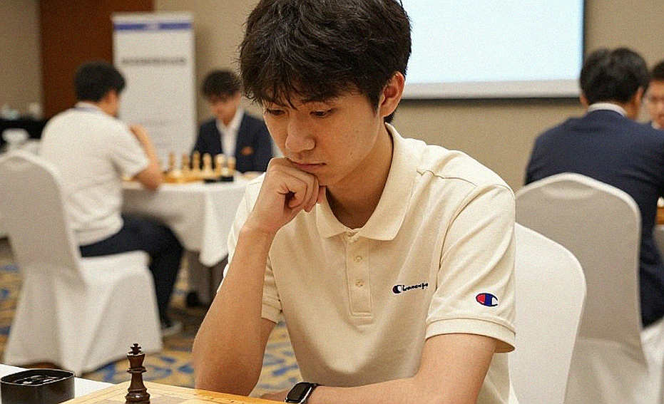Carlsen hiếm khi khen ngợi Sindarov sau trận hòa tại Global Chess League 2026 Carlsen hiếm khi khen ngợi Sindarov sau trận hòa tại Global Chess League 2026