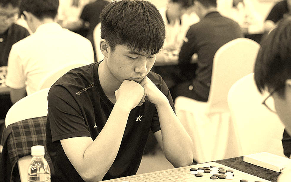 Carlsen hiếm khi khen ngợi Sindarov sau trận hòa tại Global Chess League 2026 Carlsen hiếm khi khen ngợi Sindarov sau trận hòa tại Global Chess League 2026