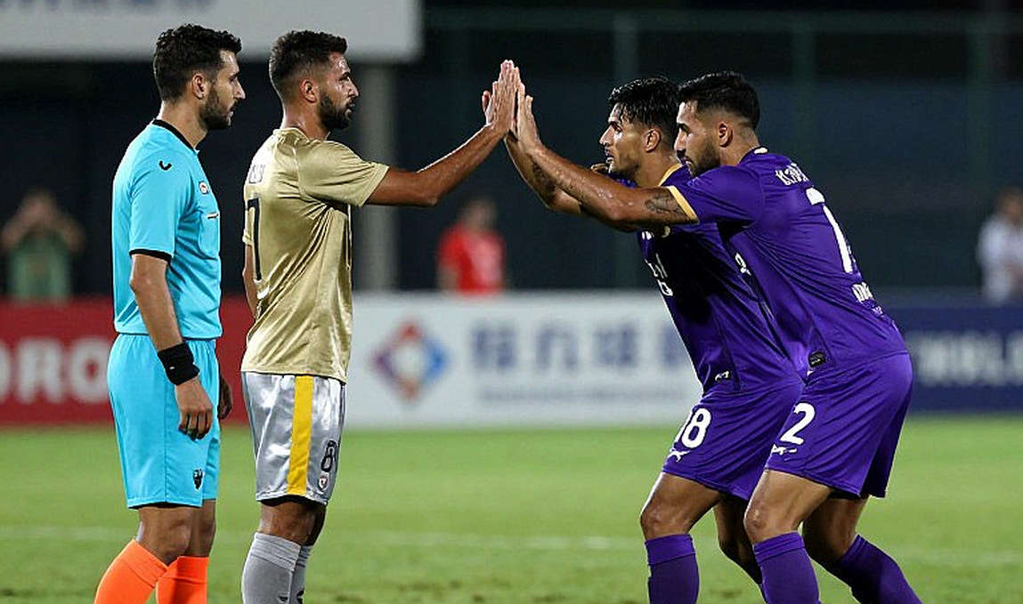 Kvaratskhelia gục ngã: PSG mất lá chắn chiến thuật, không chỉ mất hai bàn thắng