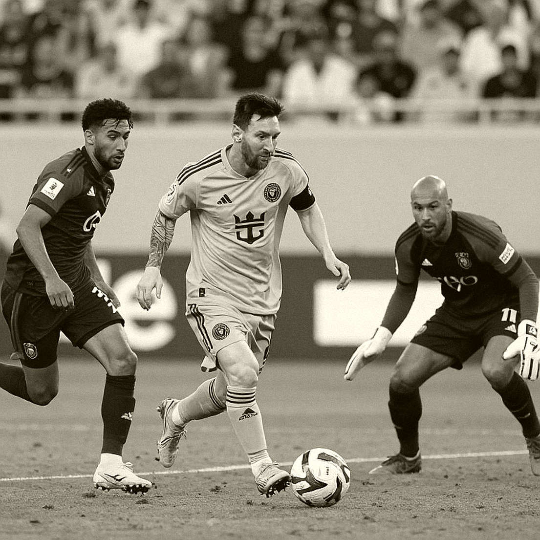 Vietnam U23 and the problem of breaking down a deep-lying block Vietnam U23 and the problem of breaking down a deep-lying block