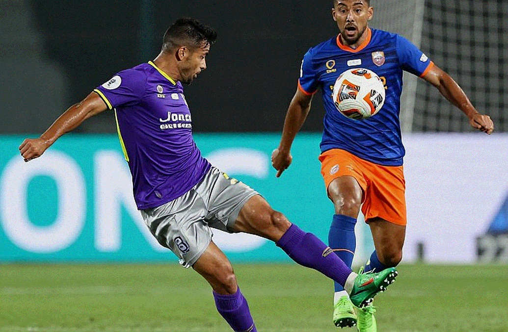 Chiến thắng 1-0 của Việt Nam trước Philippines: Bàn thắng từ cánh, khoảng trống ở tuyến giữa và cái chấn thương không ai muốn Chiến thắng 1-0 của Việt Nam trước Philippines: Bàn thắng từ cánh, khoảng trống ở tuyến giữa và cái chấn thương không ai muốn