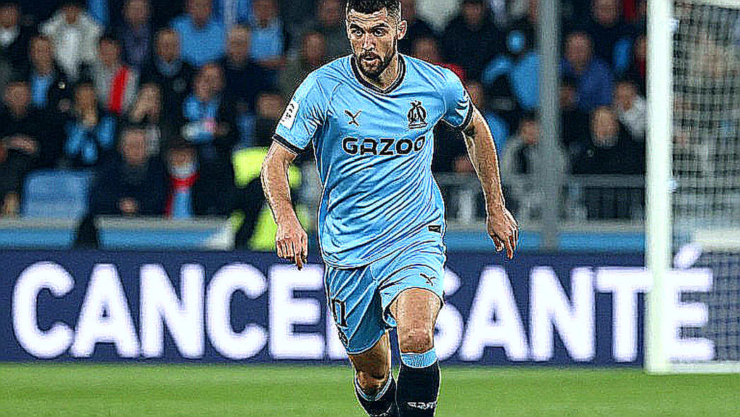 The Empty Dossier and the Costly Silence of the V.League Transfer Market